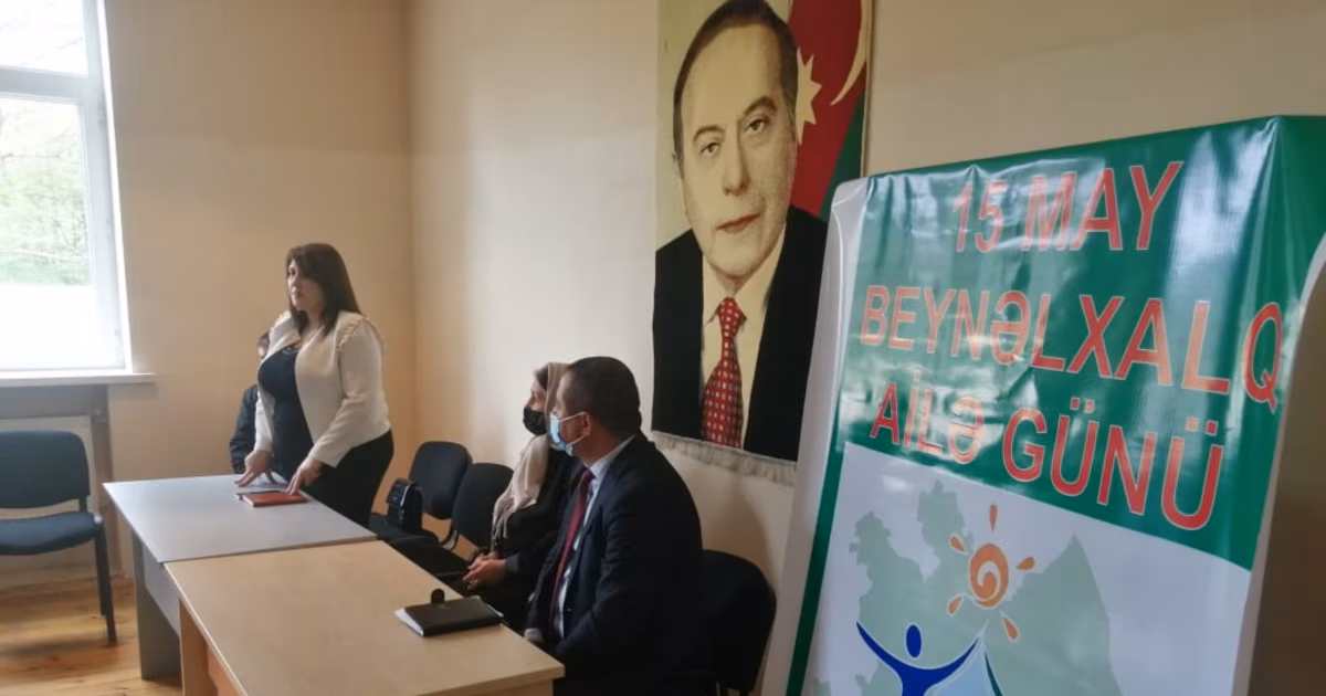 İcra başçısının müavini dələduzluqda təqsirli bilinsə də, işinə xitam verildi