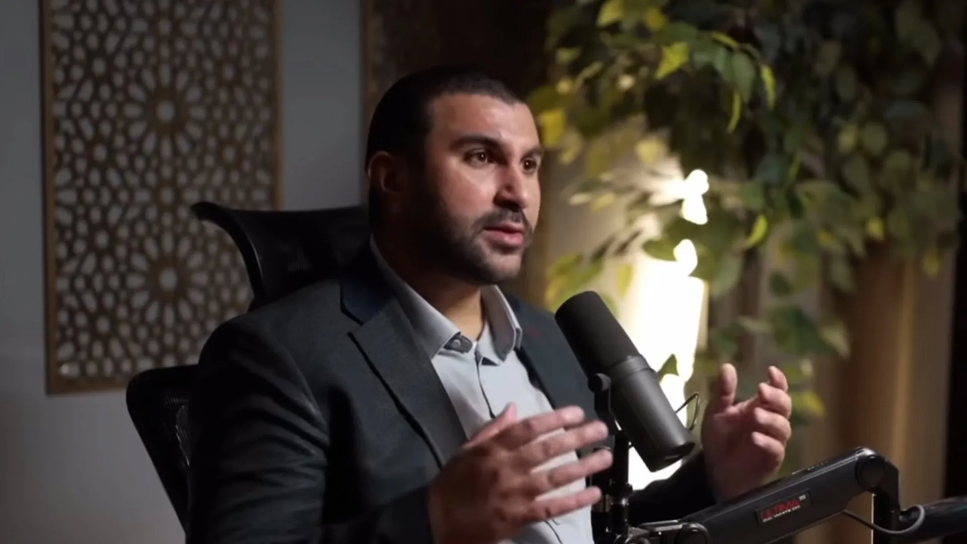 Britaniyalı jurnalist Sami Həmdi ABŞ-da İslamofob İsrail təzyiqi ilə saxlanıldı