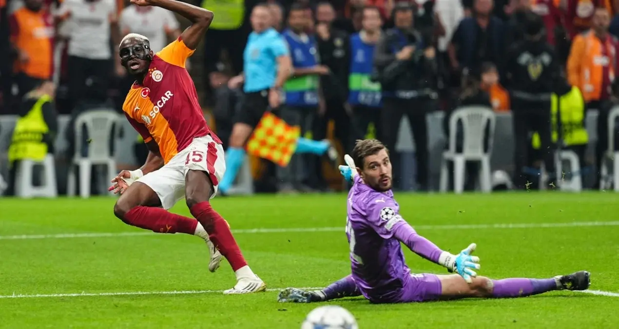 Osimhen Çempionlar Liqasında fərqləndi